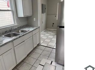 2521 Greenvale Rd, Cleveland, OH 44121