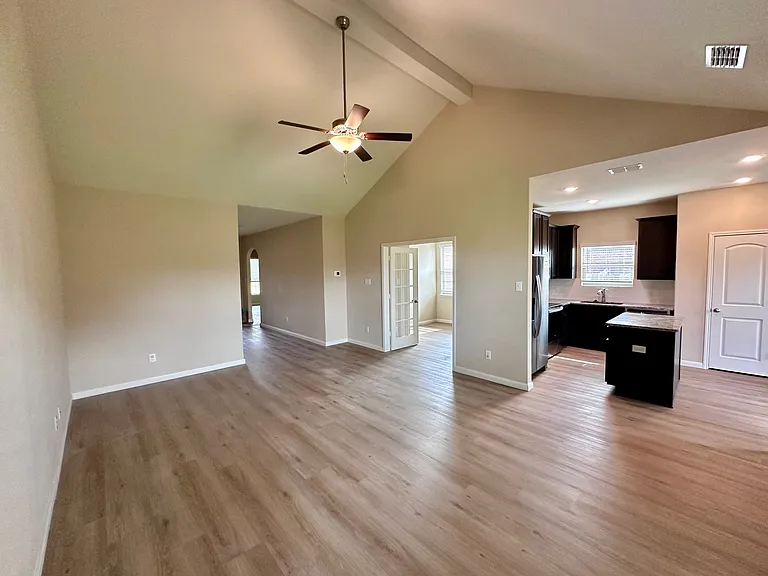 314 Foster Ln — Photo 12