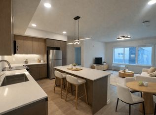 Enso, Lynnwood, WA 98036