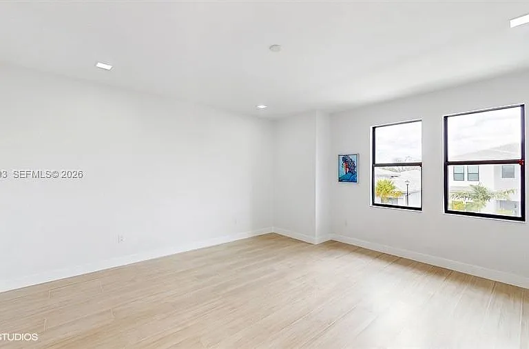 8350 Royal County Down Rd — Photo 24