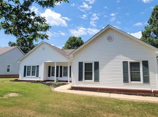 1015 Paragould Dr, Jonesboro, AR 72405