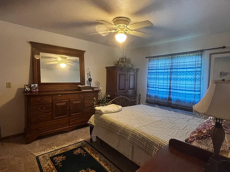 7601 John Ave — Photo 12