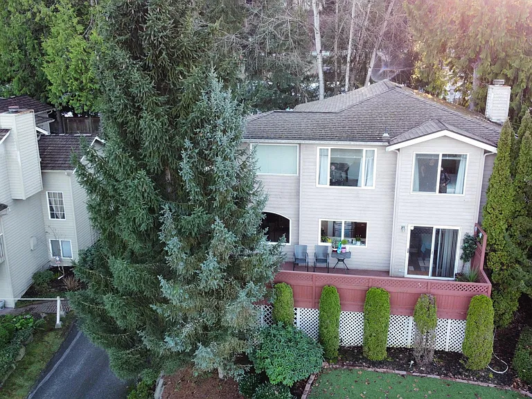 16427 SE 39th Pl — Photo 25