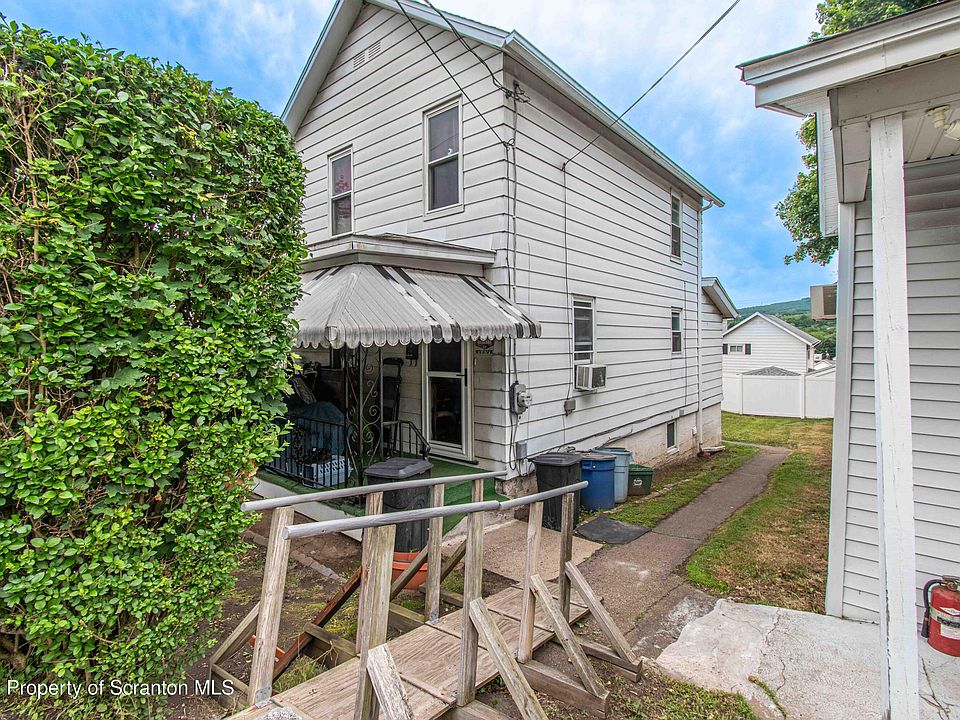 1st image of 141 Dimmick St