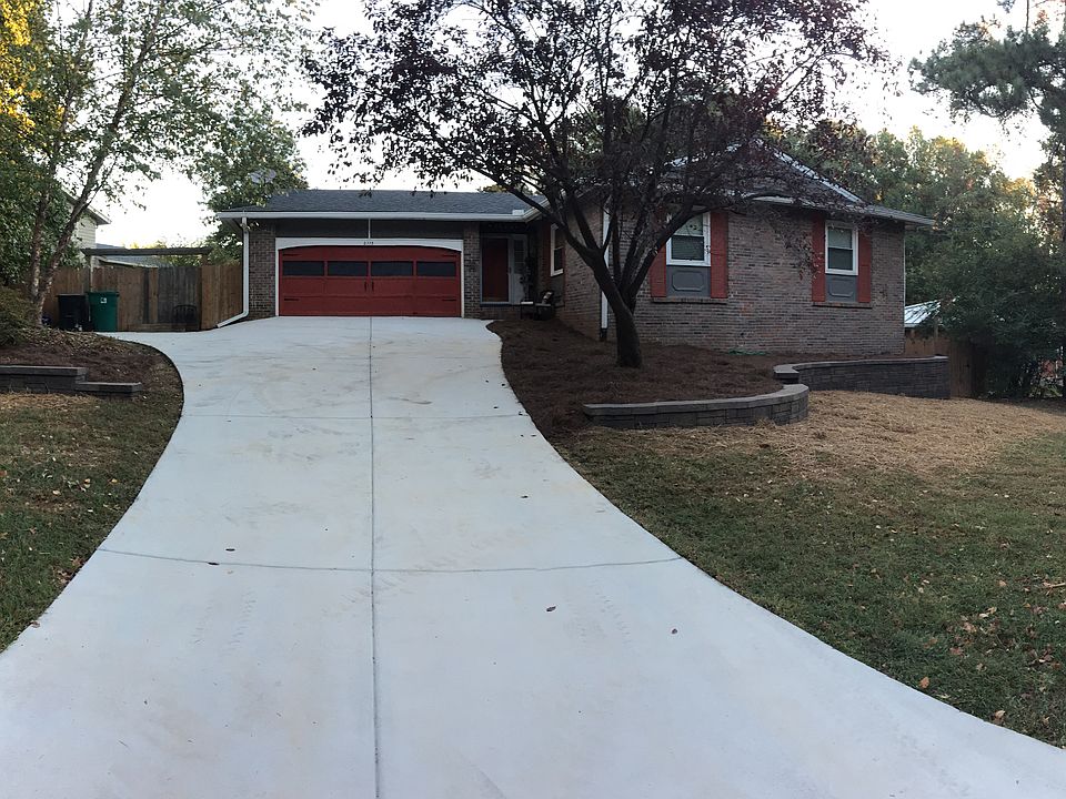 1st image of 2115 Argyle Dr SE