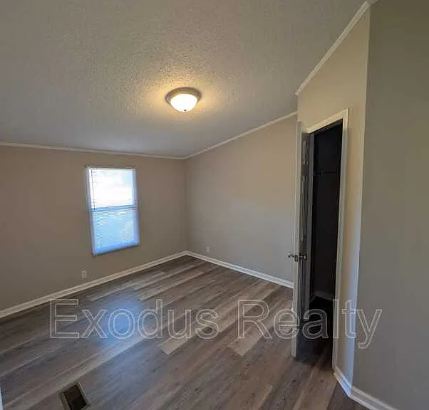 87 Patriots Way — Photo 10
