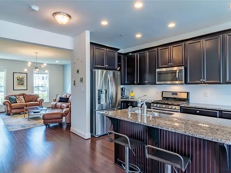 Kitchen/Livingroom