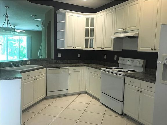 3rd image of 12417 Chase Grove Dr