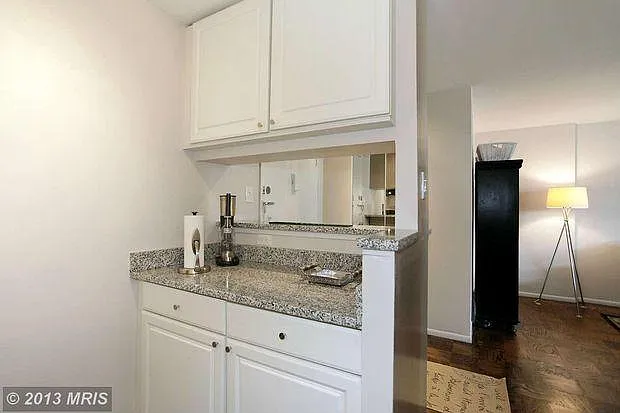 1 bed, 500 sqft, $2,200 — Photo 4