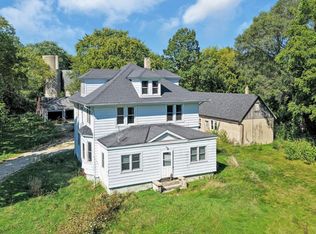 W188N12403 Maple Rd, Richfield, WI 53076