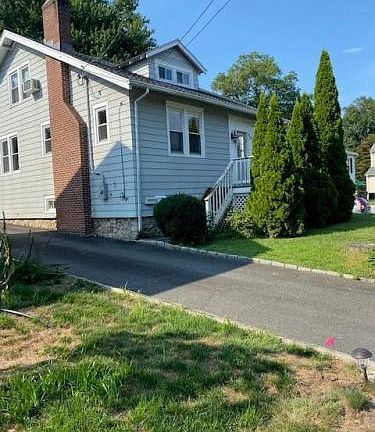 2nd image of 40 Fairland St