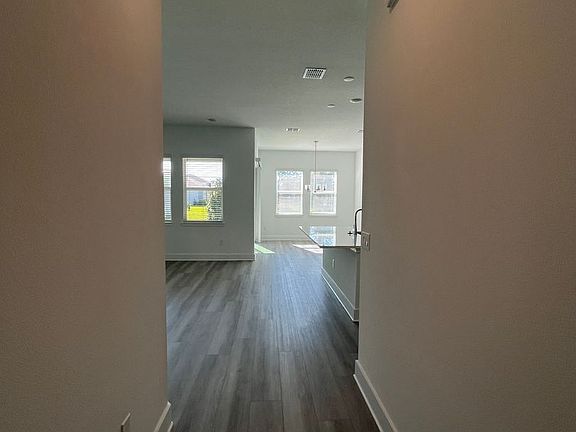 4th image of 15094 Summer Harvest St