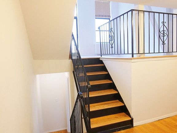 4th image of 105 Lexington Ave APT 6C