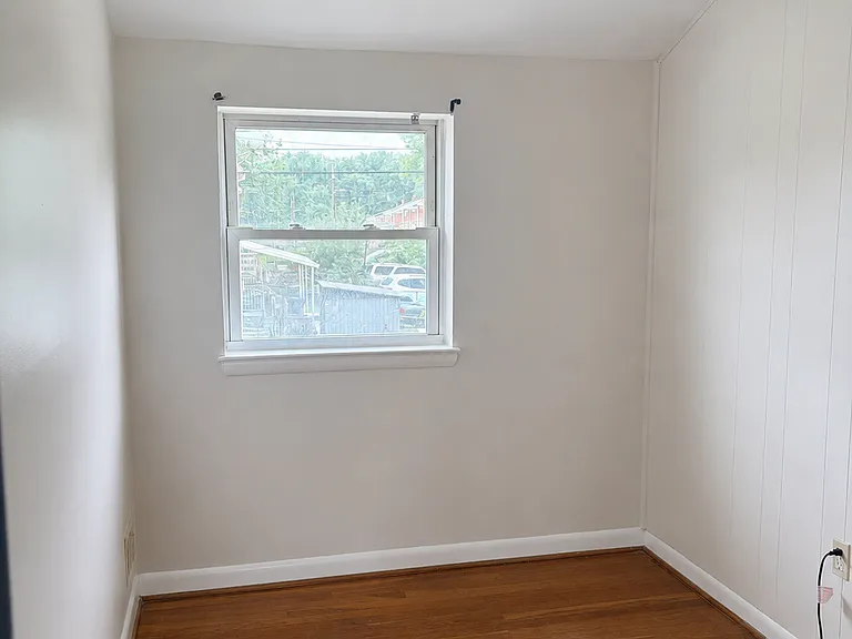 4821 Williston St — Photo 12