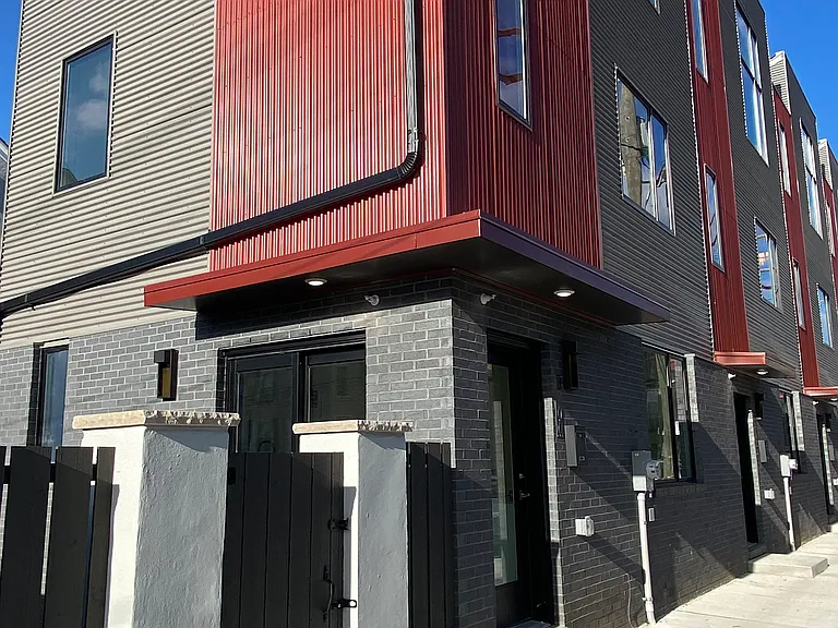 3402 Conrad St — Photo 1