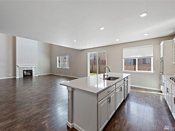 4th image of 10420 E 11th St Ct St #12