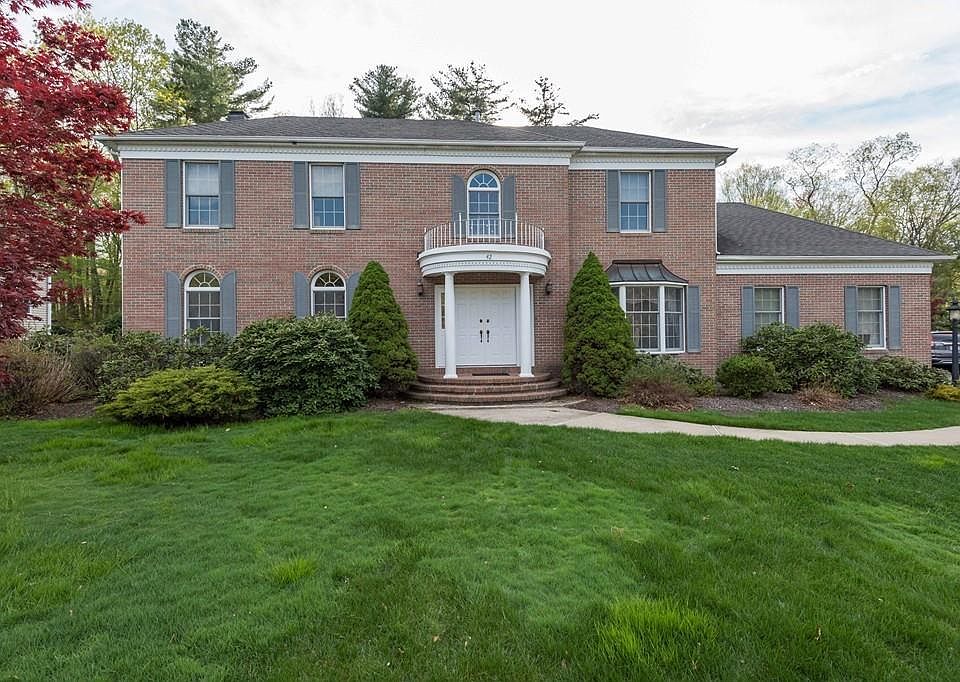 1st image of 42 Wild Rose Dr