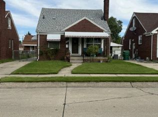 15645 Collinson Ave, Eastpointe, MI 48021