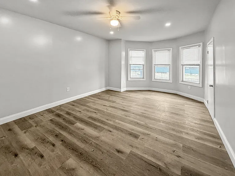 5341 Market St #2 — Photo 5