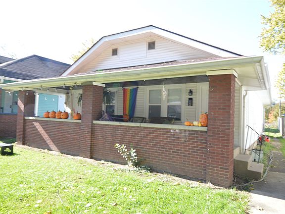 2nd image of 1432 N Dearborn St