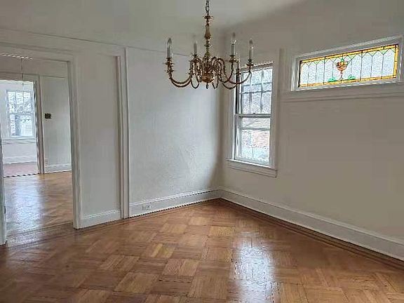 2nd image of 102-30 92ave Richmond Hl #2