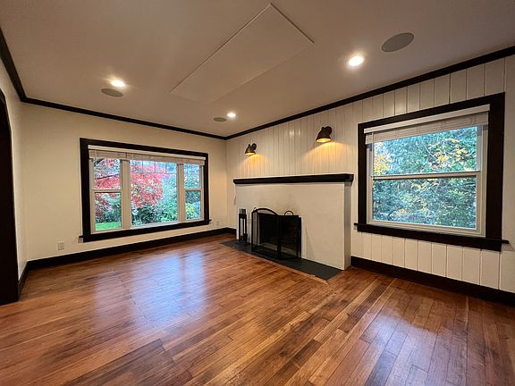 2nd image of 5114 S Creston St #1