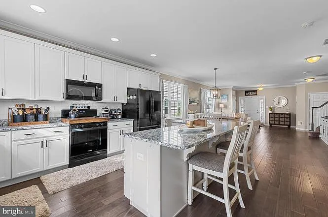 168 Sirius Dr — Photo 11