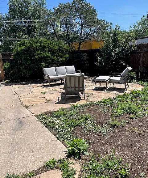 flagstone patio area