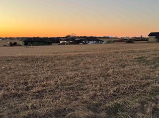 1680 Highland Hls, Sioux Center, IA 51250
