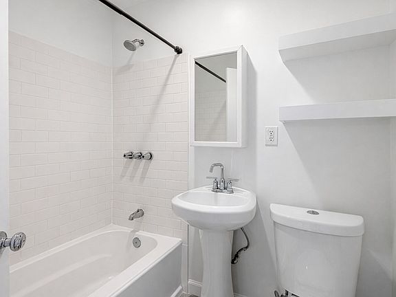 2nd image of 1338 Prospect Ave APT 2