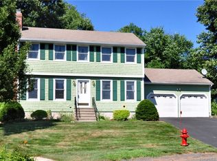 56 Woodside Dr, Unionville, CT 06085