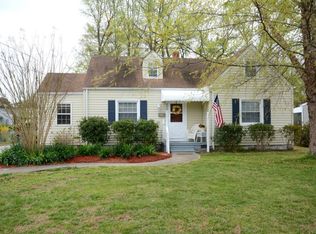 535 Fishermans Rd, Norfolk, VA 23503