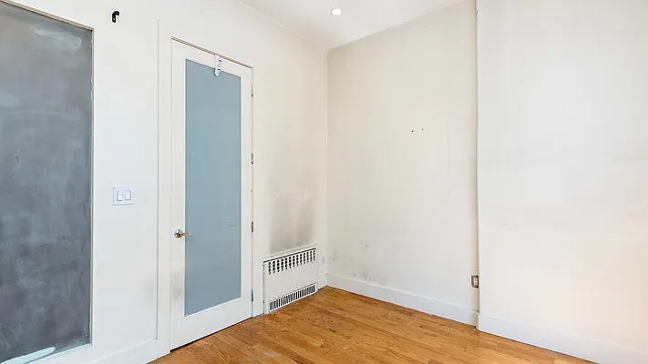 Rented by Nooklyn NYC LLC | media 23