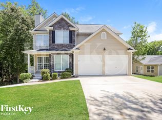 205 McIntosh Ct, Fairburn, GA 30213