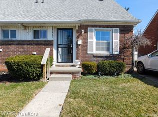 20467 Moross Rd, Grosse Pointe, MI 48224