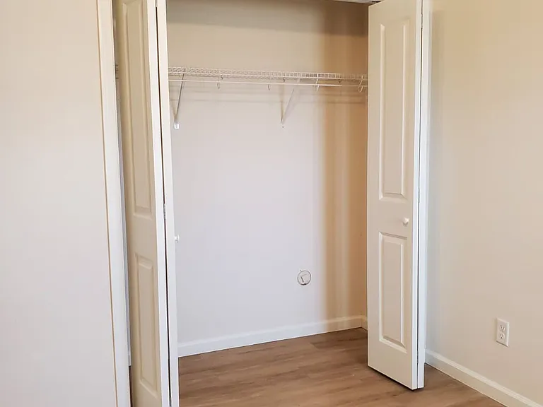 323 Cedar Cove Ln #203 — Photo 8