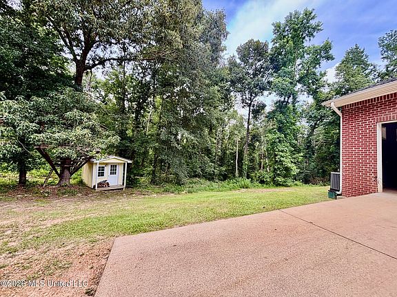 5th image of 388 Renfroe Rd