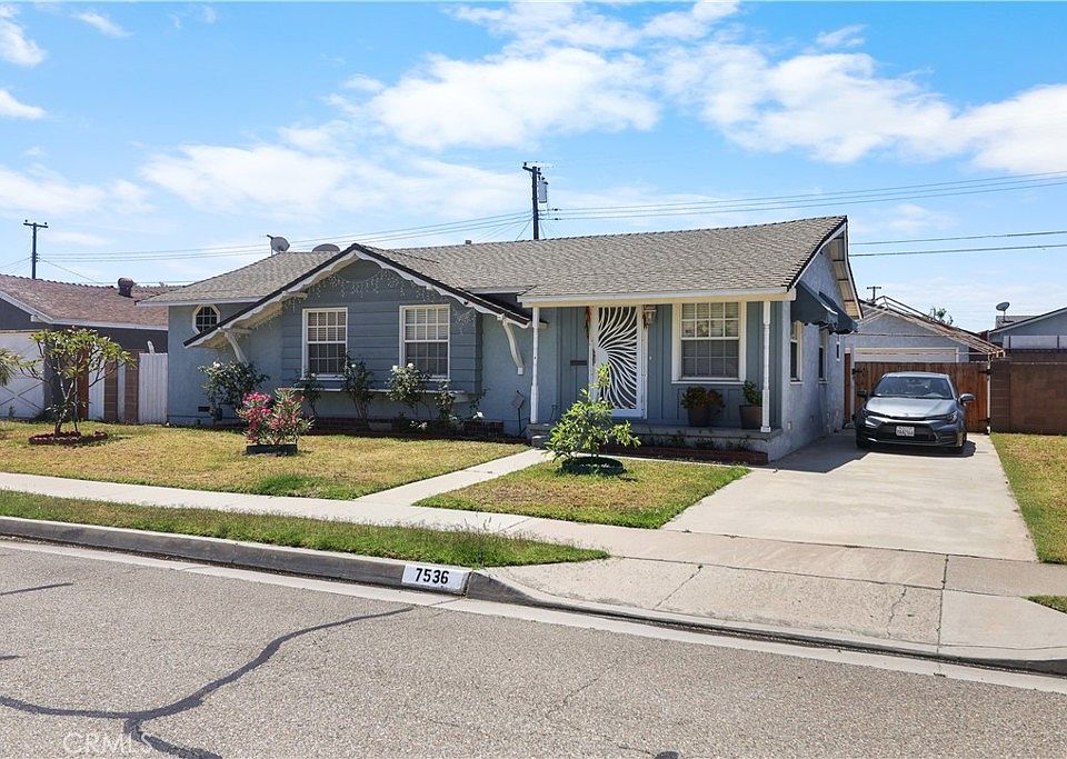 1st image of 7536 El Cerro Dr