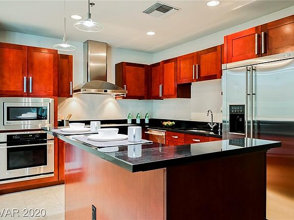 3rd image of 4575 Dean Martin Dr Unit 1107