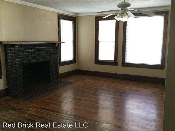3rd image of 675 Oak St APT 2