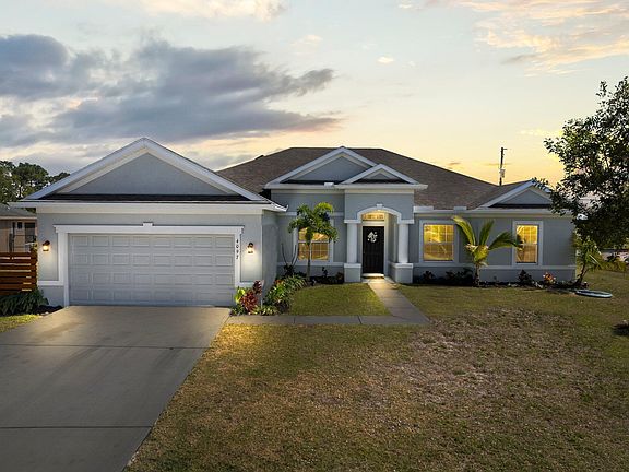3rd image of 4097 SW Kidd Court