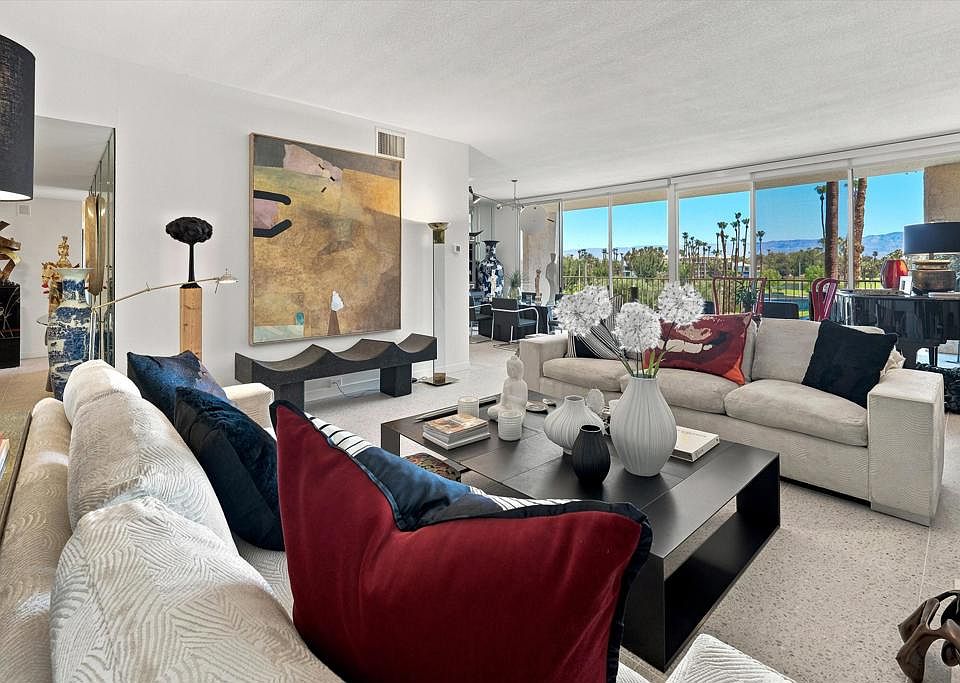 1st image of 899 Island Dr APT 304