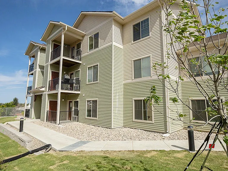 Pheasant Ridge Apartments — Photo 4