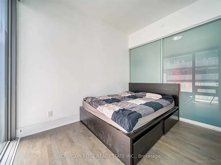 42 Charles St E #5006 — Photo 15