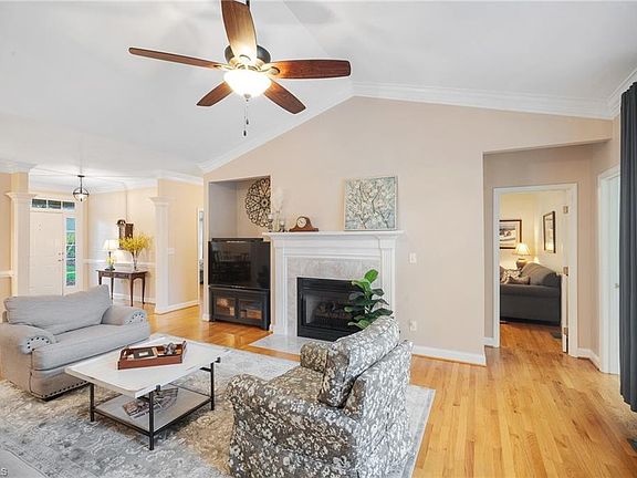 4th image of 299 Ridge Dr