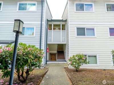 15210 Macadam Road S #E204, Tukwila, WA, 98188