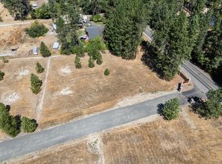250 Deruyte Way, Rogue River, OR 97537