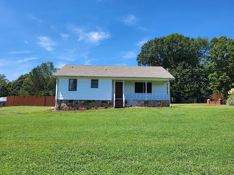 4764 Burnam Ln — Photo 2