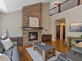 16899 E Lake Dr, Lakeville, MN 55044