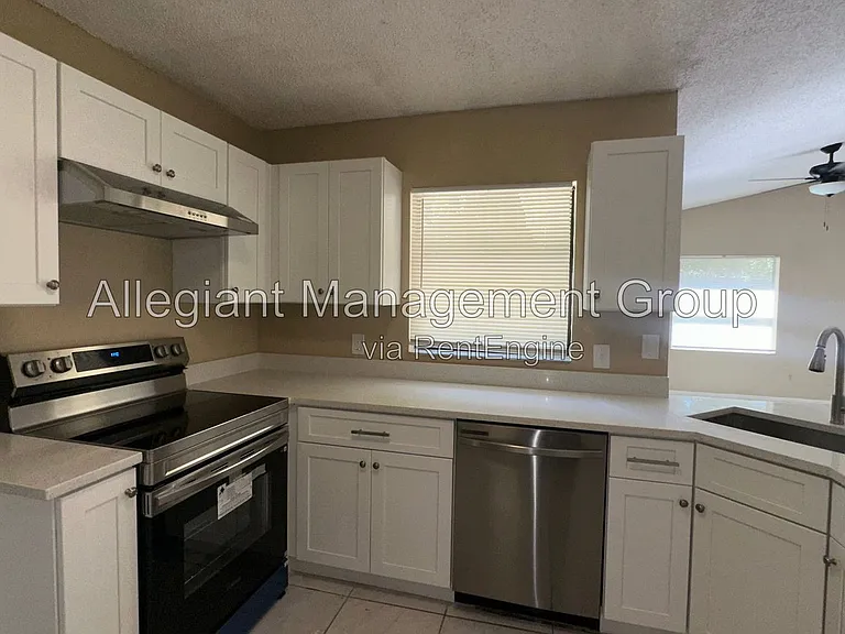 7107 Blair Dr — Photo 24